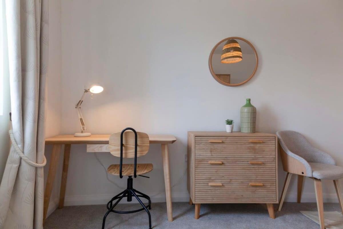 Contemporary 1 Bedroom Apartment In Ashford Ashford  Luaran gambar