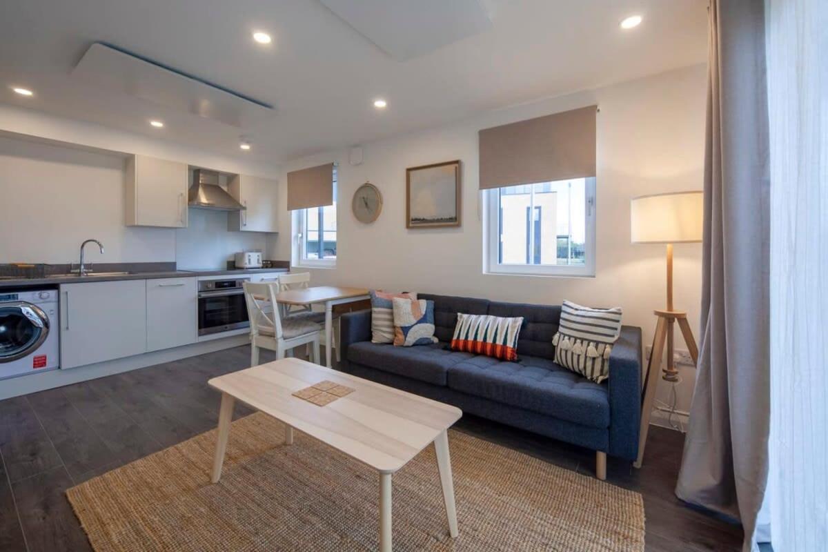 Contemporary 1 Bedroom Apartment In Ashford Ashford  Luaran gambar